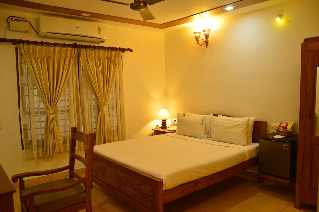 Cours Chabrol Hotel Pondicherry Cameră foto